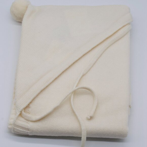 Ovale Wool Hooded Blanket - Picture 2 of 3